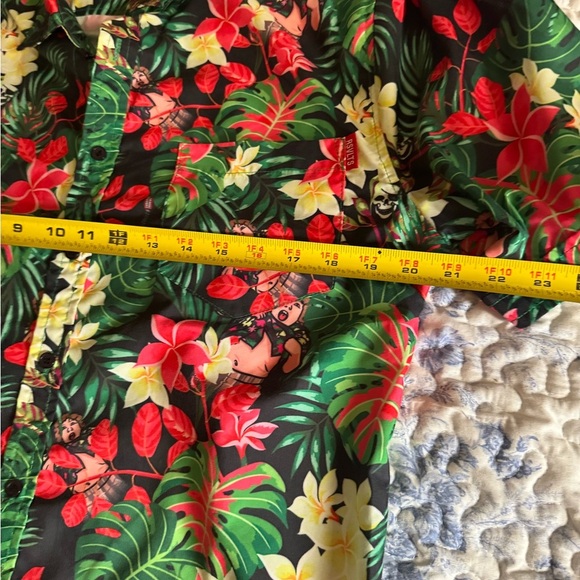 Roosevelt goonies, tropical button up - Picture 4 of 8